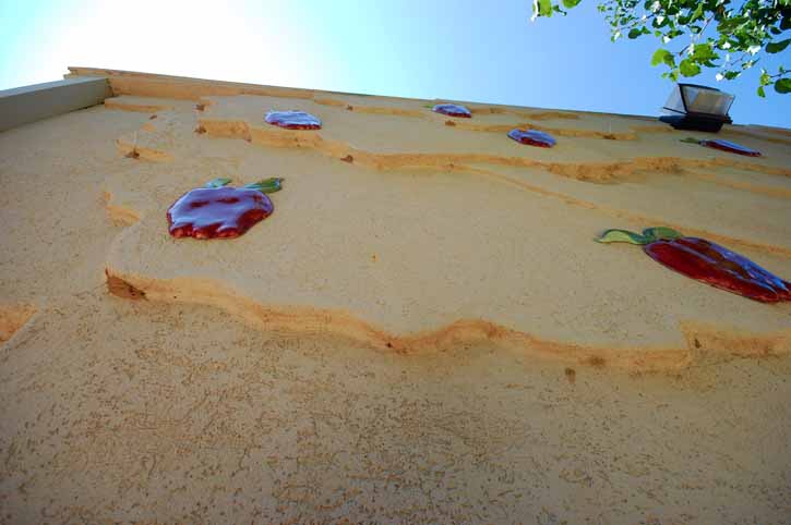 Apple Wall