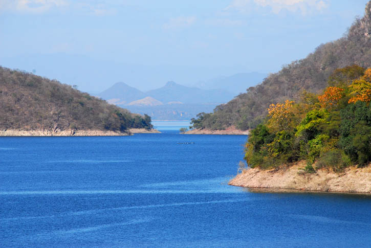 Lake Mateos
