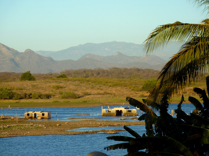 More of the El Salto Vista